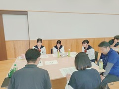 T04